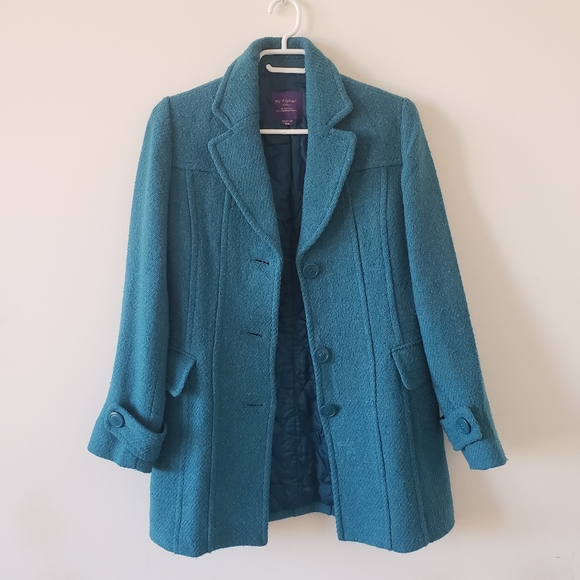 Coat - Picture 2 of 4